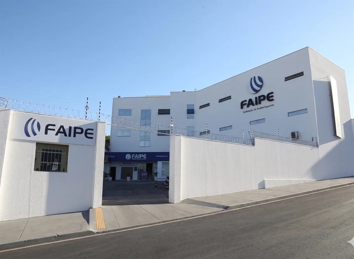 Fachada da sede da FAIPE no Jardim Cuiabá