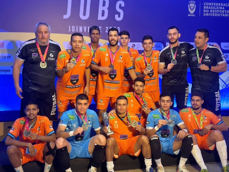 Atletas com medalhas